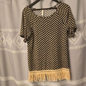 Fashionomics Black and Cream Graphic Blouse